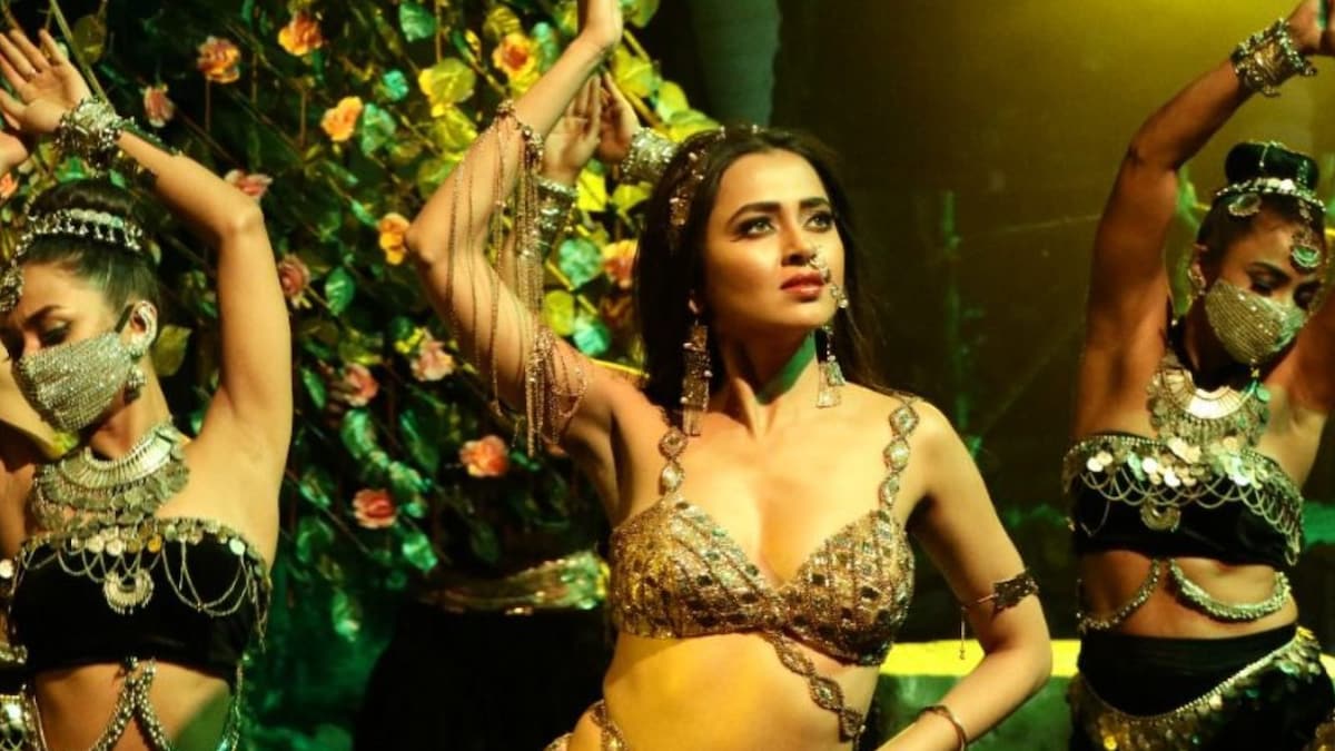 Naagin 6 Promo: Tejasswi Prakash as 'Sarvasheshta Naagin' Leaves Fans Super Excited, Watch