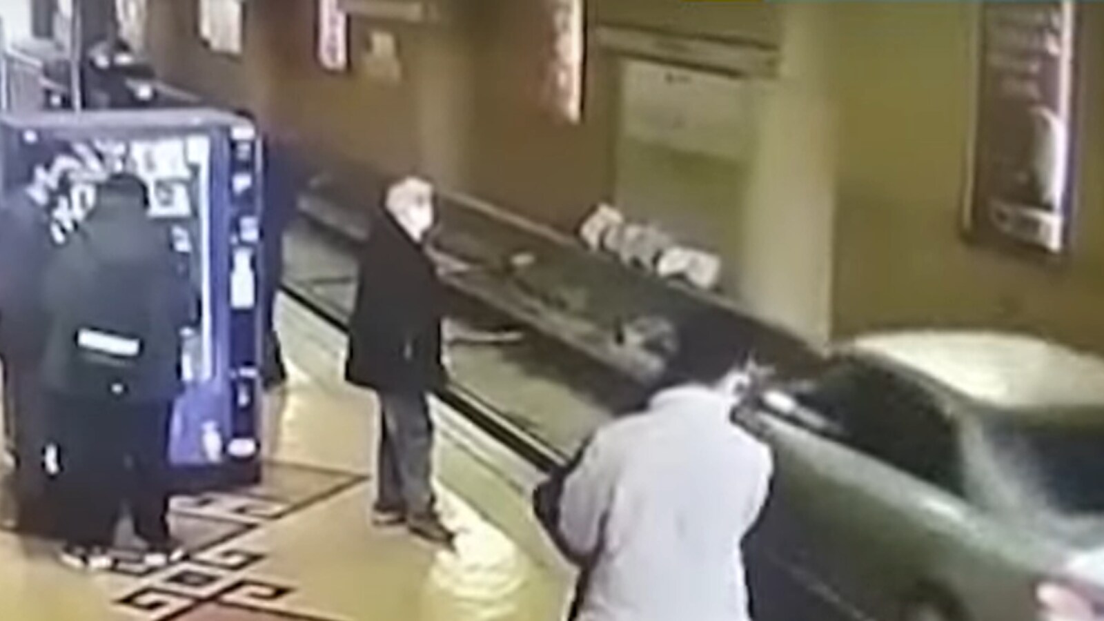 WATCH Car Ends Up on Tram Tracks After Istanbul Driver Takes a Wrong Turn