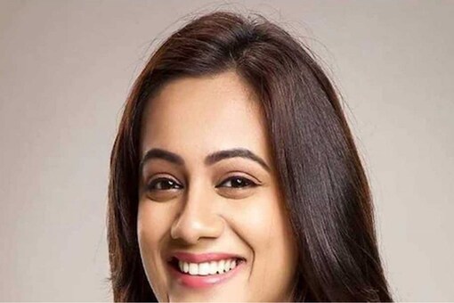 He Tar Kahich Nay Promo: Actor Spruha Joshi's Funny Story From Honeymoon in Kerala He Tar Kahich Nay Promo: Actor Spruha Joshi's Funny Story From Honeymoon in Kerala