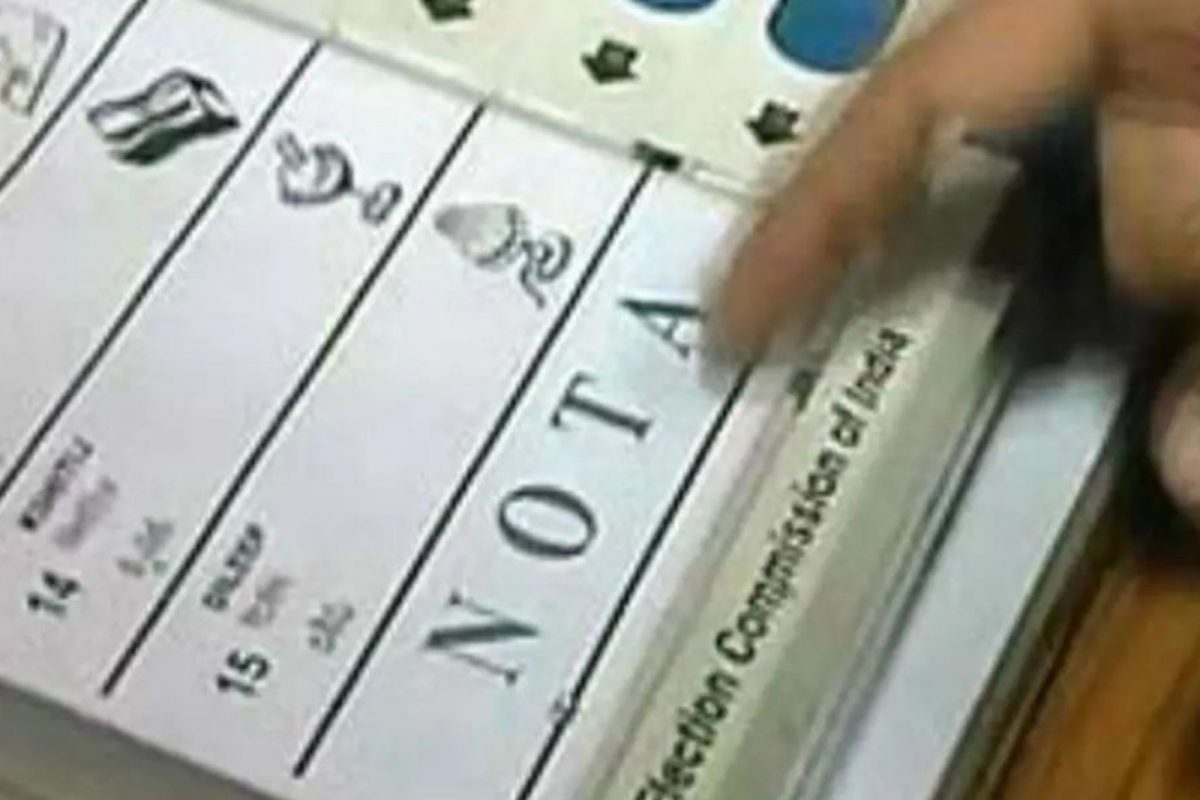 No One Believes Anything': Voters Worn Out by a Fog of Political News - The New York Times