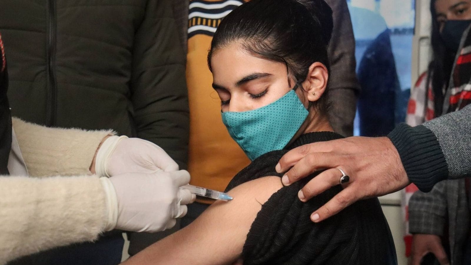 Cheers to Young India As Over 4 Million Teens Turn up for Vaccine; MP Tops, UP, Delhi Lag