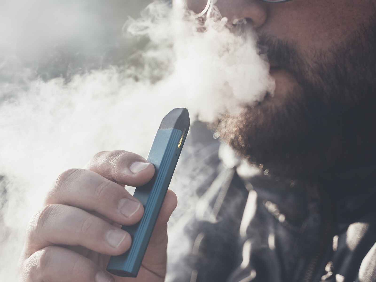 People Who Vape Have Increased Frequency of Covid-19 Symptoms: Study | Buzz  News - News18
