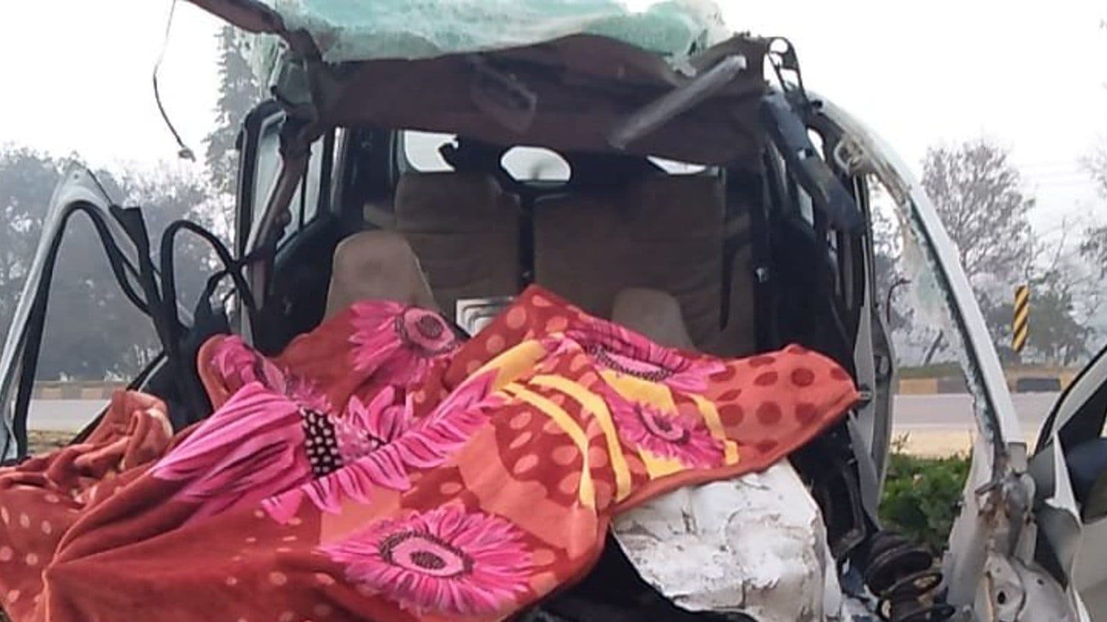 6 of Family Killed as Car Rams into Stationary Truck in Uttar Pradesh's ...