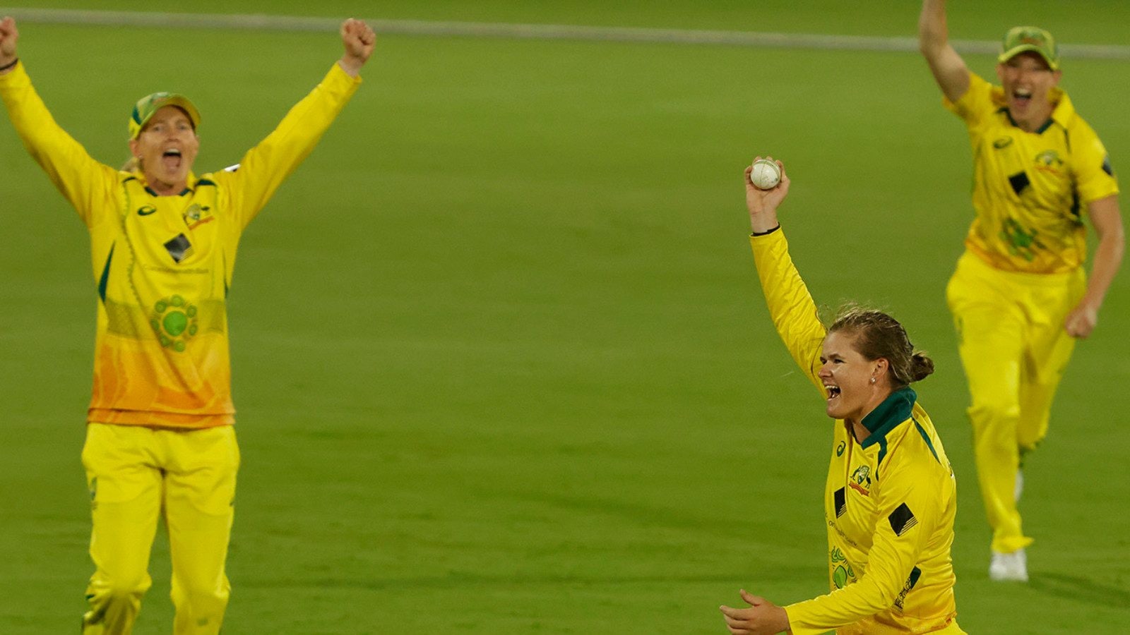 Australia Retains Women's Ashes with 2 ODIs to Spare