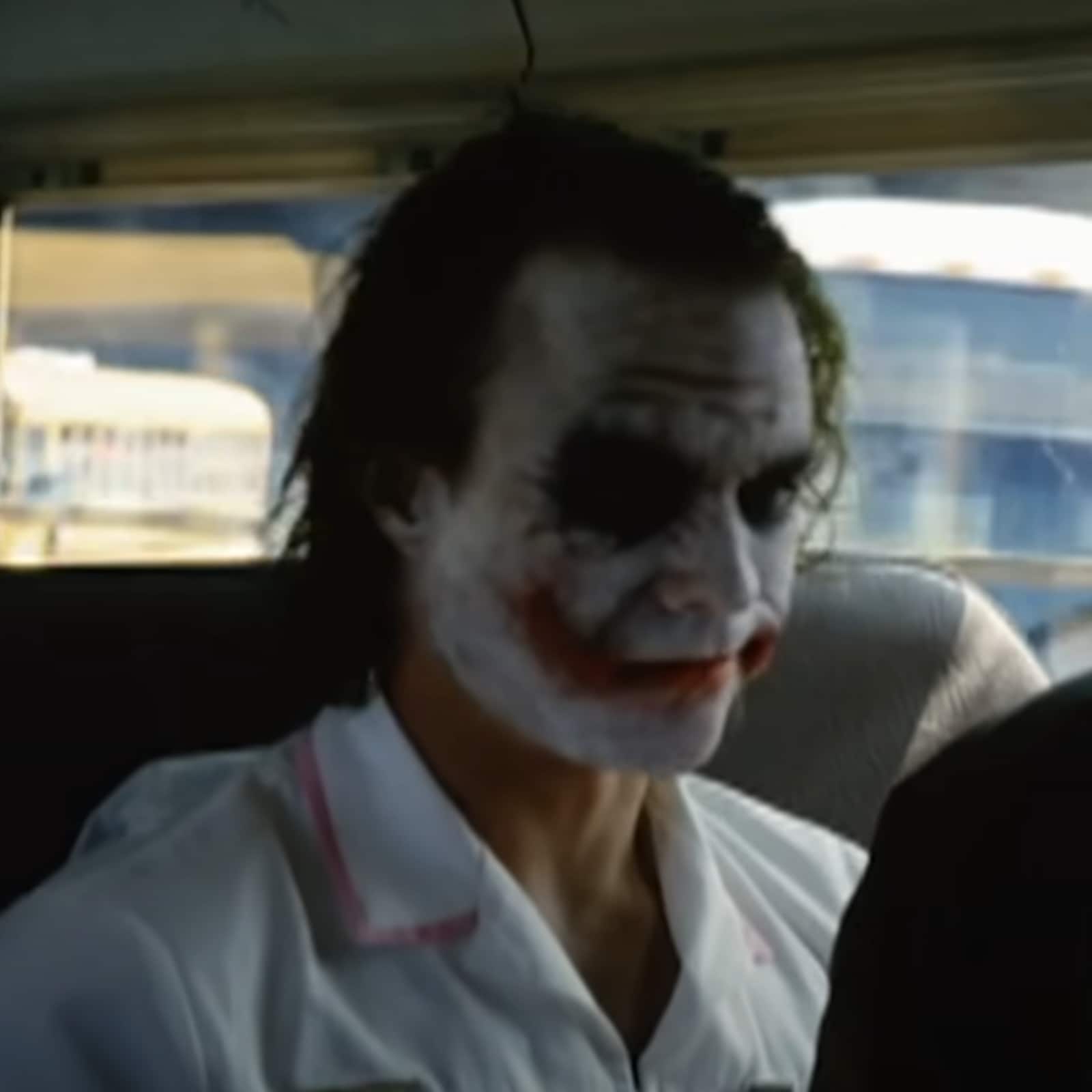 Deleted Batman Dark Knight Scene Reminds Fans How 'Disturbing' Heath  Ledger's Joker Was