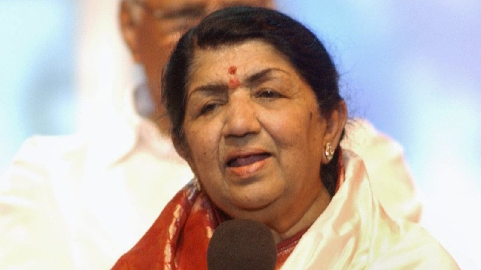 Lata Mangeshkar Passes Away: These States Announce Public Holiday to Mourn Nightingale’s Death
