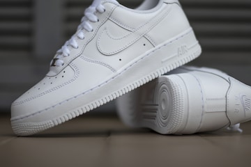 How To Buy The Louis Vuitton x Nike Air Force 1 Auction - SBD