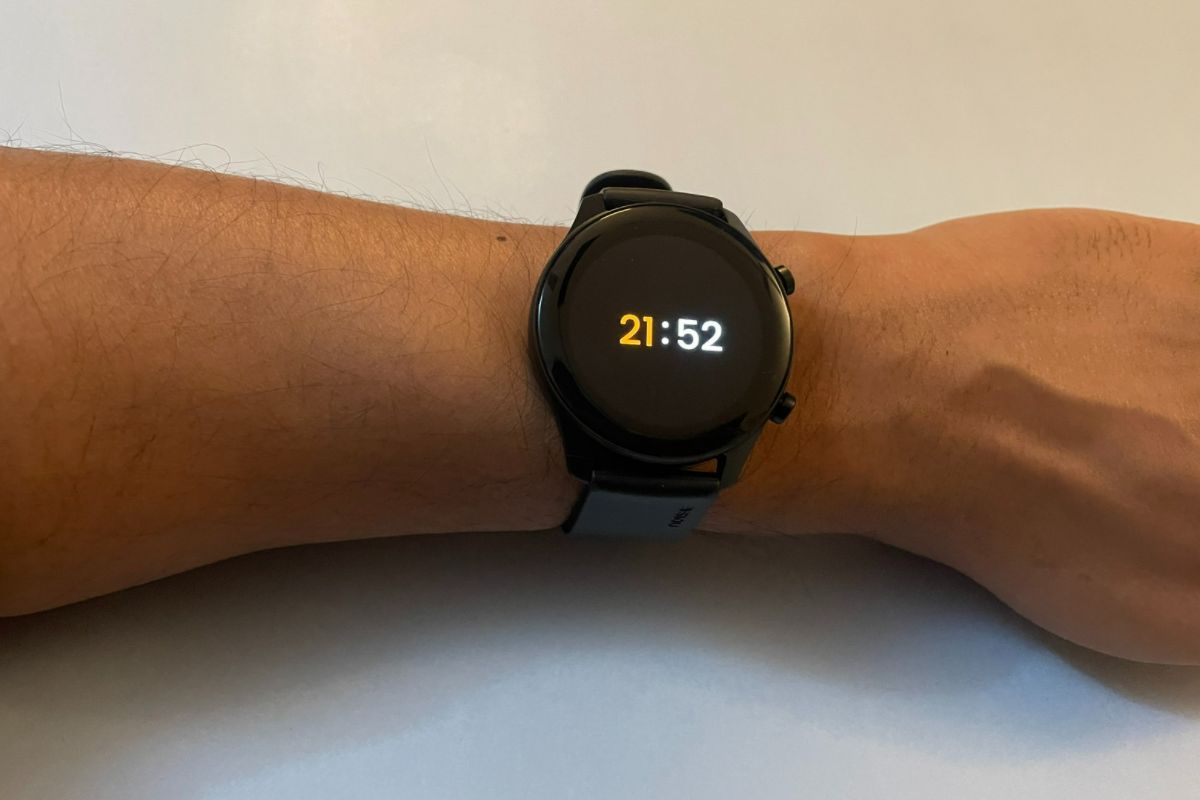 Noisefit evolve best sale watch faces