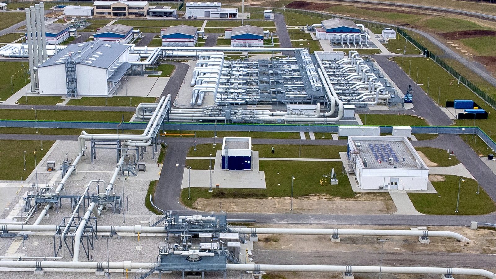 Russia Resumes 'Unstable' Gas Supplies to Europe via Nord Stream ...