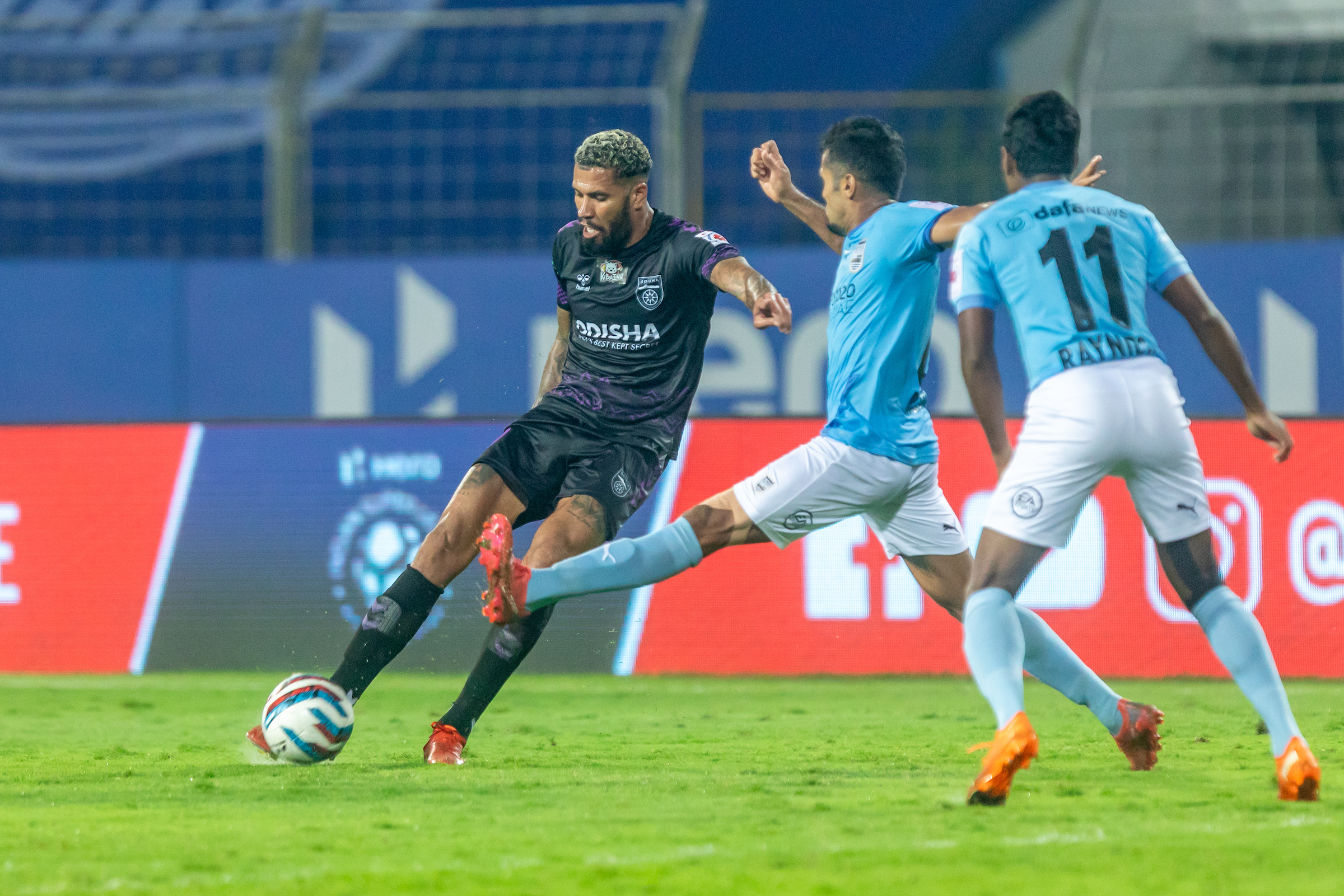 MCFC vs OFC: Allround Mumbai City keep playoffs aspirations alive with dominant win over Odisha FC