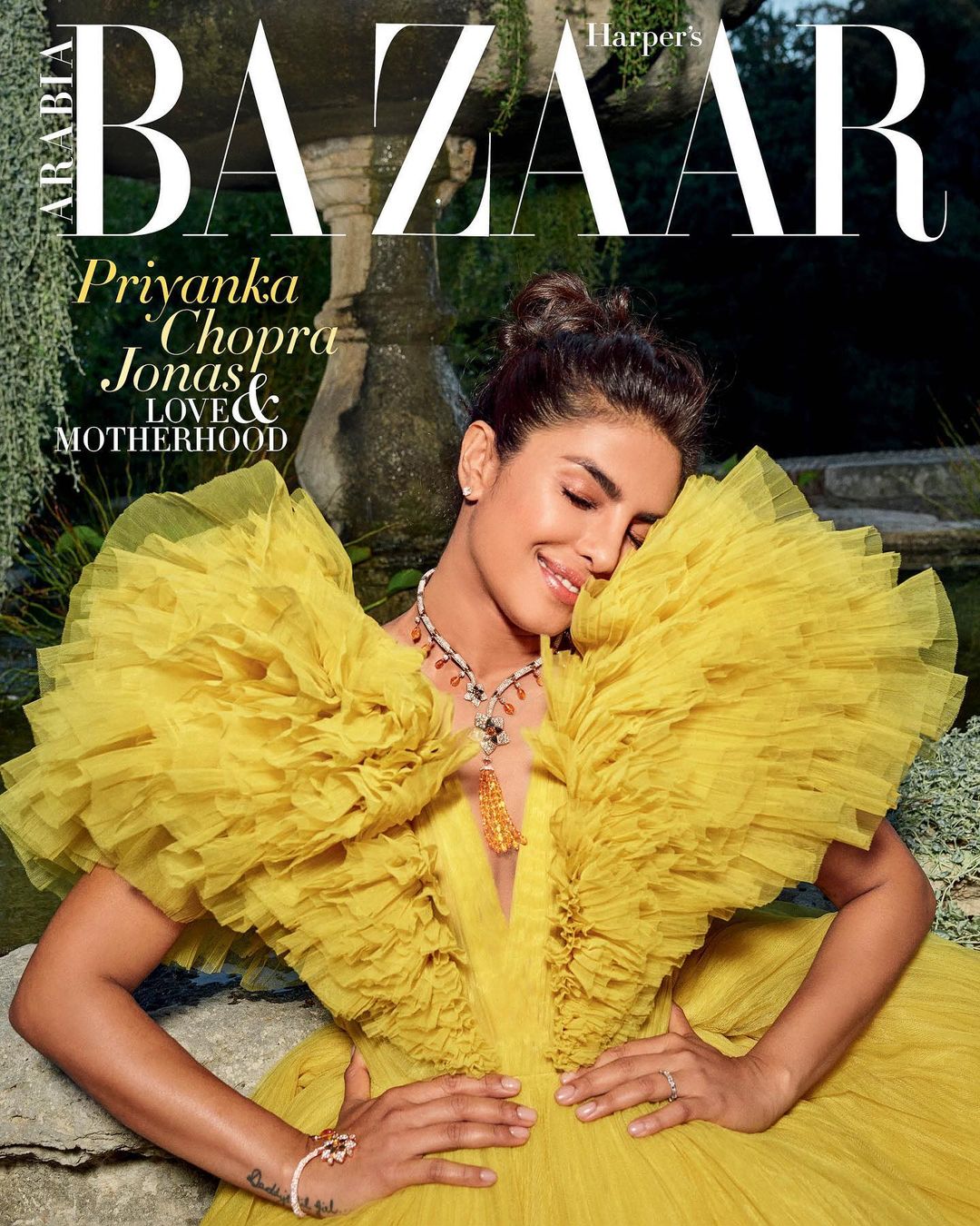 Priyanka Chopra Makes Heads Turn As Cover Star For International Magazine,  See Her Sexy Photoshoot - News18