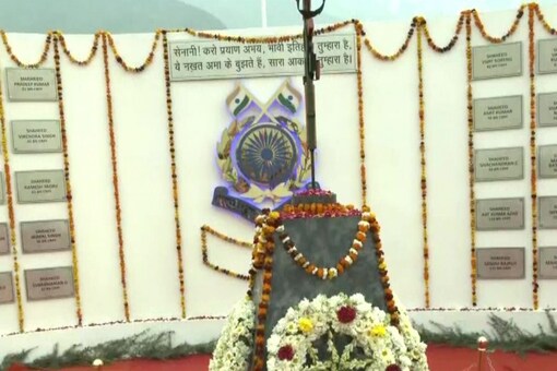 Tributes being paid to CRPF personnel who lost their lives in the 2019 Pulwama terror attack in Jammu and Kashmir. (Image: ANI)