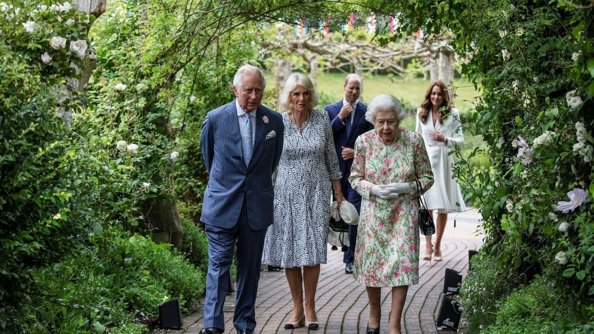 Royal Snub No More: Camilla To Be Queen When Prince Charles Is King, Says Queen Elizabeth II