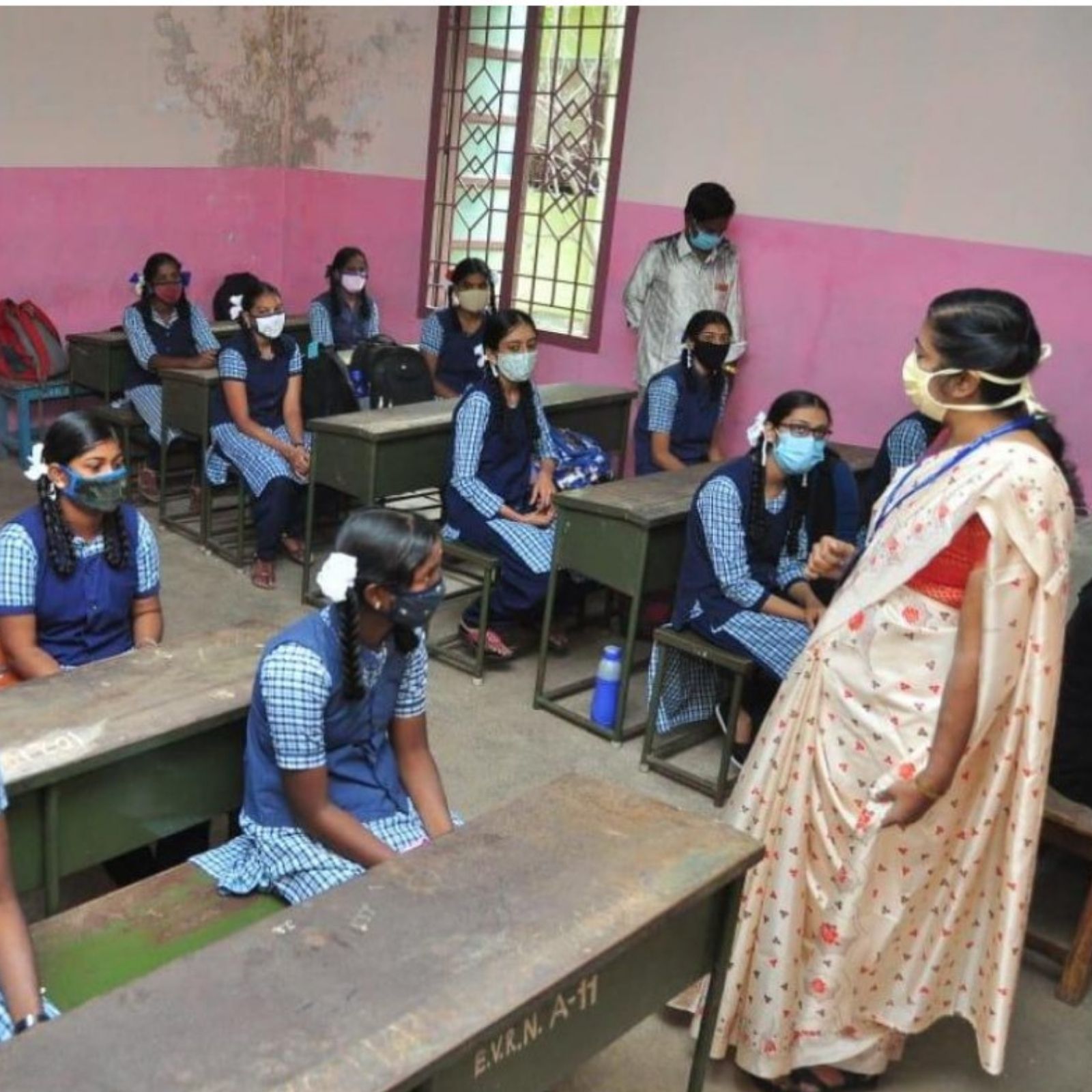 School10th Class Telugu Hot Sex - Kerala Schools Reopen for Classes 10 to 12 - News18
