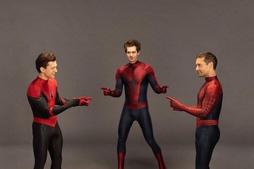 Tom Holland, Tobey Maguire, Andrew Garfield Recreate Viral Spider-Man Meme;  MCU Fans Rejoice