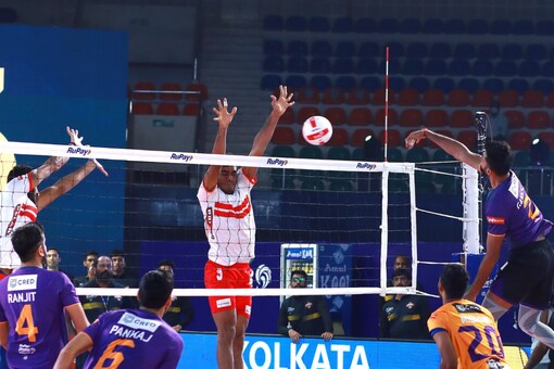 Prime Volleyball League: Kolkata Thunderbolts Beat Bengaluru Torpedoes ...