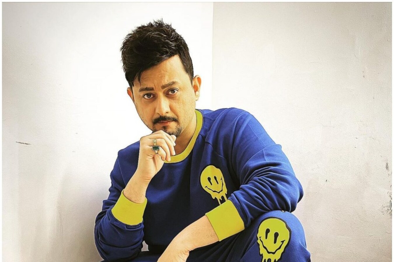 Marathi Actor Swapnil Joshi's Viral Phone Call Reel Will Crack You Up Marathi Actor Swapnil Joshi's Viral Phone Call Reel Will Crack You Up