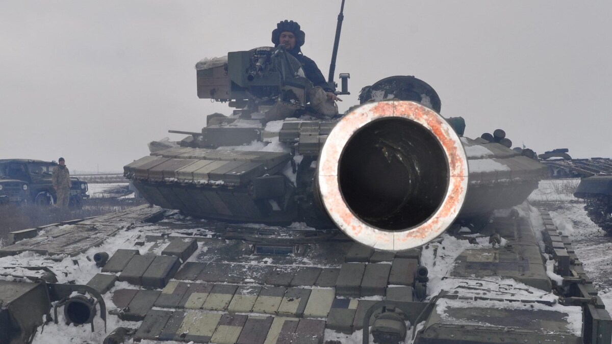 Ukraine Crisis: Russia Intensifies Wargames, West Calls It Precursor To Invasion