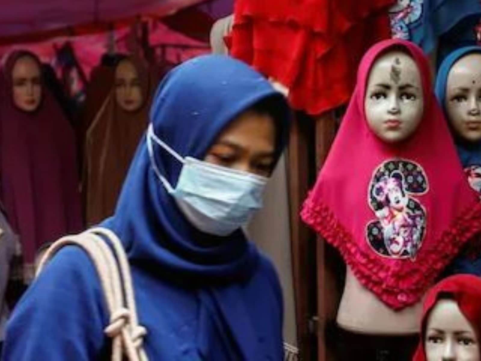 Hijab, Niqab, Burkha What are the Different Kinds of Islamic Clothing for Women? picture