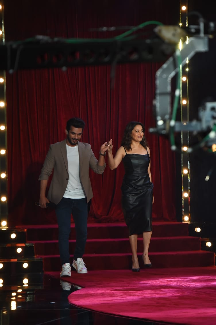 The Fame Game Trailer: Madhuri Dixit's Netflix Debut Blends Mystery ...