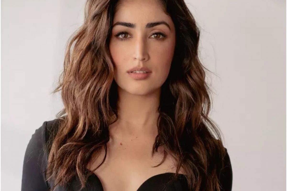 1200px x 800px - Yami Gautam Suits Up in Black Like a Boss Lady - News18