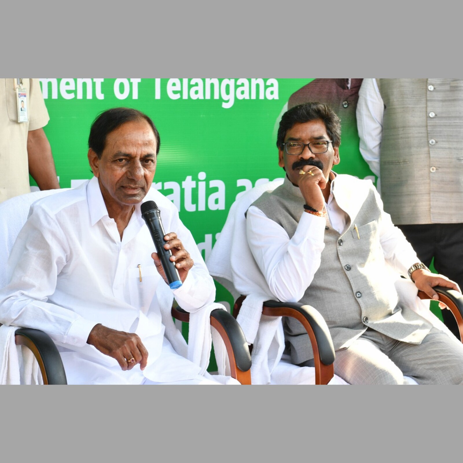 Telangana Cm Kcr Meets Hemant Soren Says New Platform To Be Annouced Soon To Fight For Qualitative Change