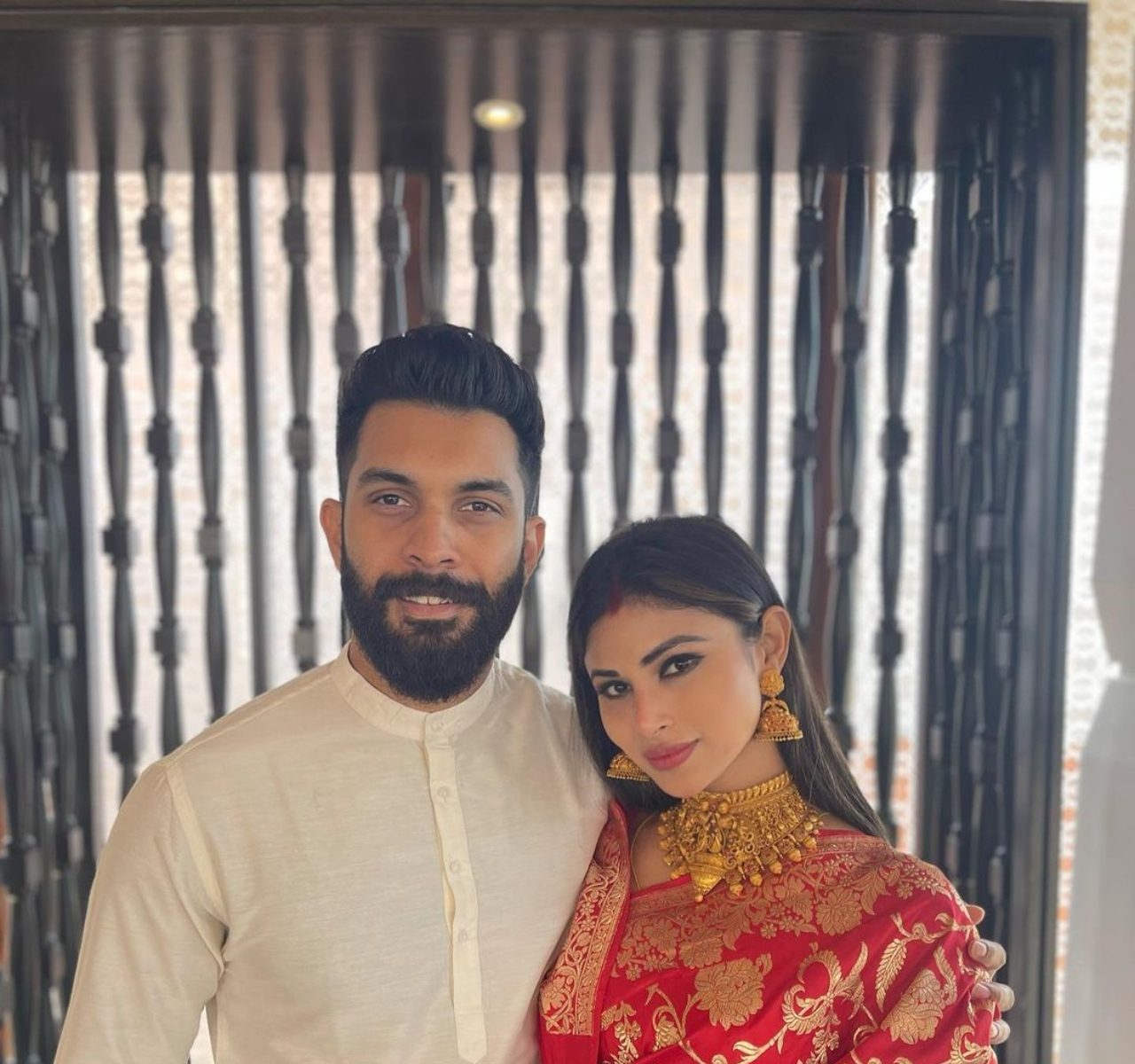 New Bride should add Mouni Roy's red saree to her wardrobe - Fashion Blogs  - Fashion Industry Network