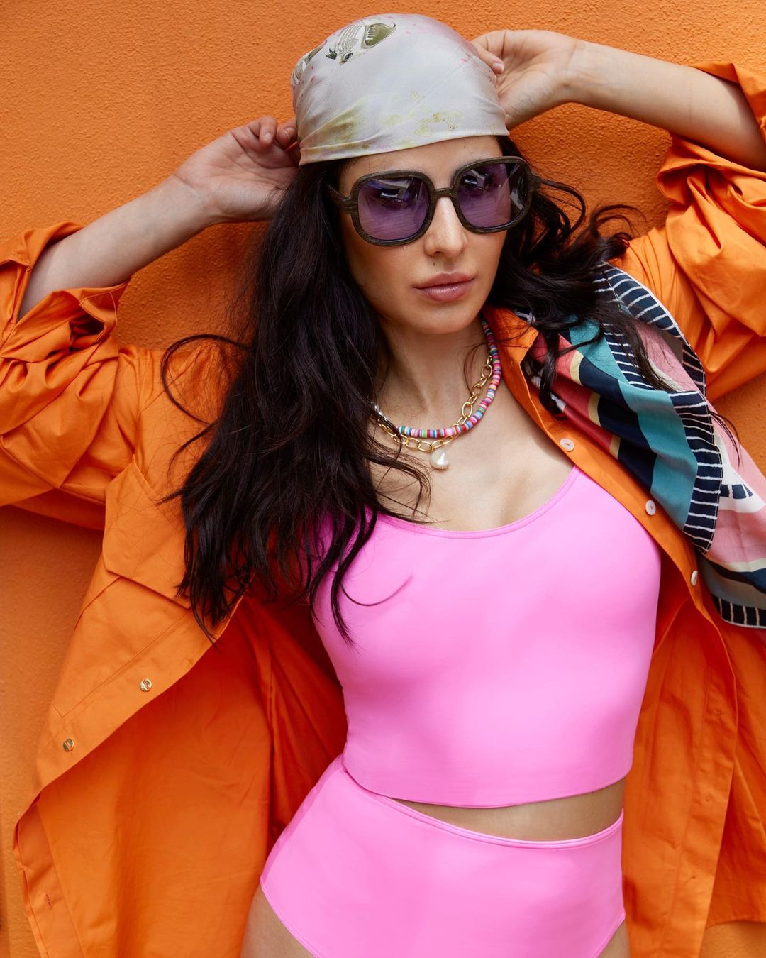Katrina Kaif Ke Sexy Photoxxx - Katrina Kaif Is a Sight to Behold in Pink Casual Beachwear; Check Out The  Actress' Sexy Bikini Looks - News18