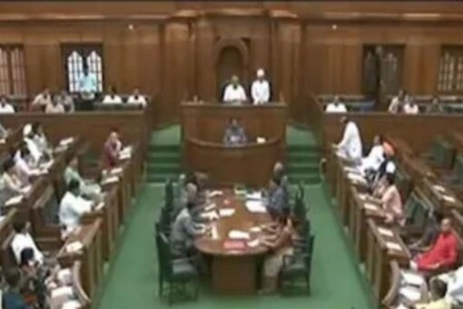 Assembly Speaker Ram Niwas Goel asked BJP MLAs to stop sloganeering. (News18)