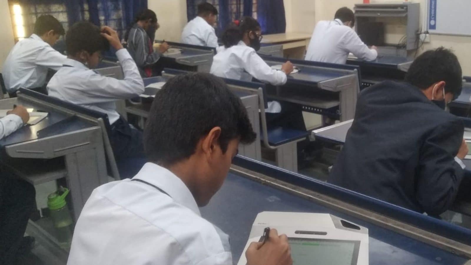 Haryana Govt to Give Free Tablets to College students of Courses 10-12 from Might