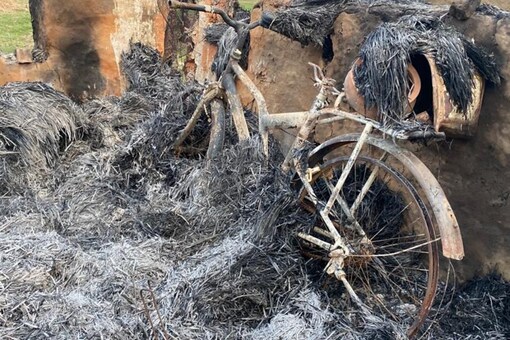 Eight people, including two children, were charred to death as nearly a dozen huts were set ablaze in Birbhum district early Tuesday in a suspected fallout of the murder of a ruling TMC panchayat official. (News18 image)