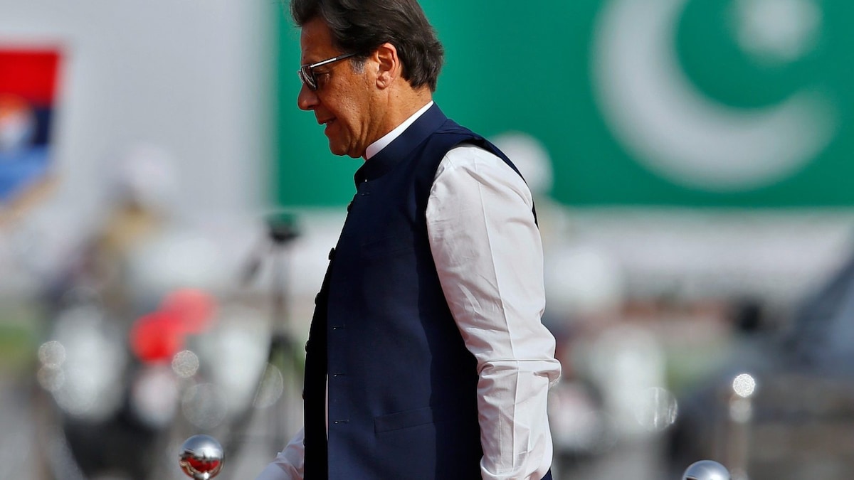 Big Day for Imran Khan: Ahead of No-trust Vote, Pak PM Appeals Youth to Stage 'Peaceful Protests'