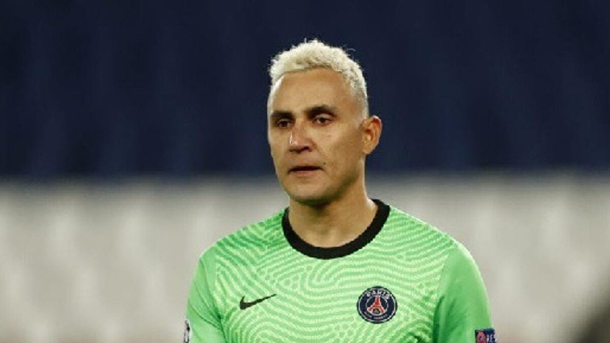 PSG star Keylor Navas Takes in Ukrainian Refugees - News18