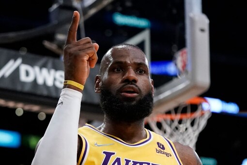 LeBron James with Los Angeles Lakers (AP Photo)