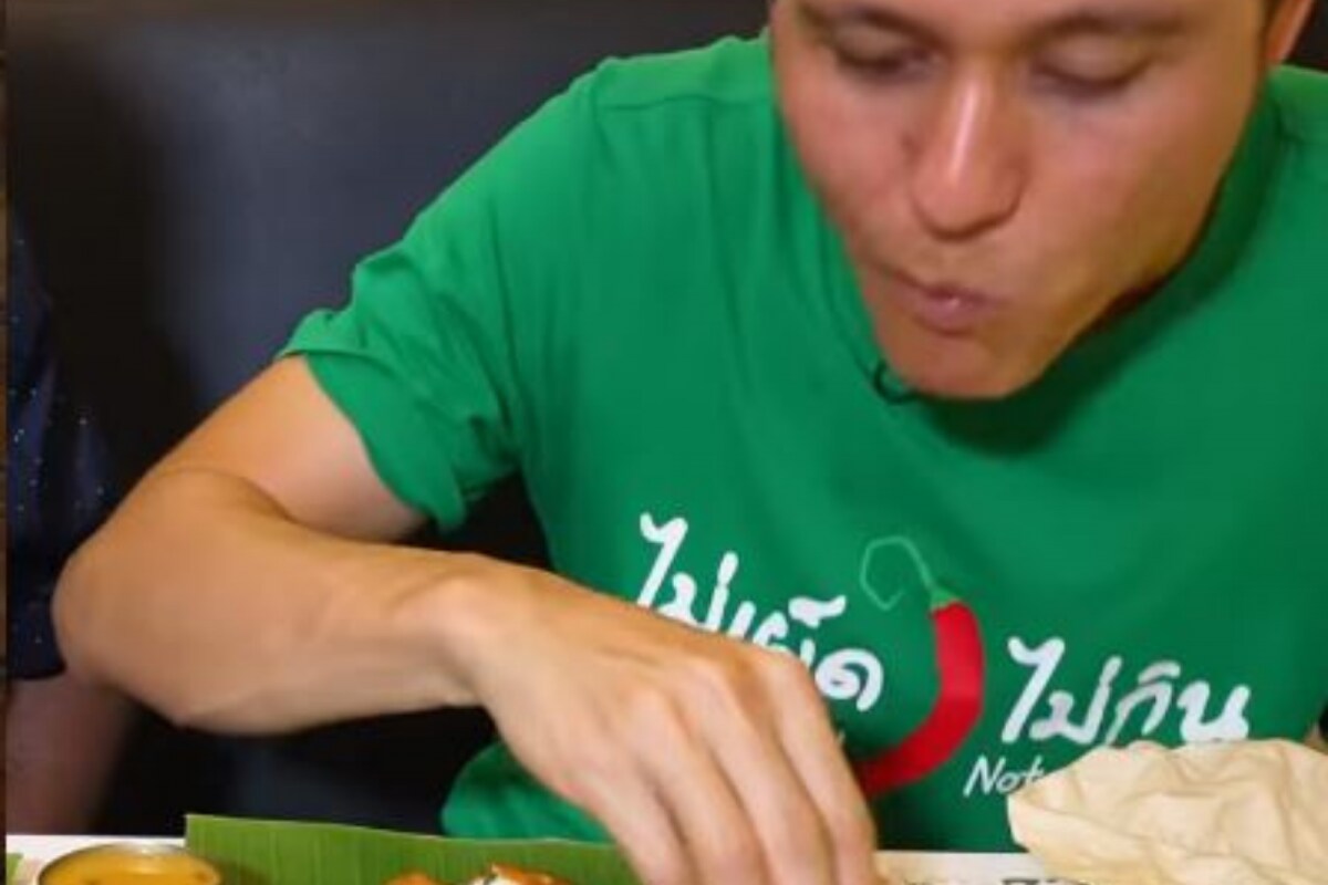 WATCH: Thailand Food Blogger Eating South Indian Dishes Has the Most  Relatable Reaction