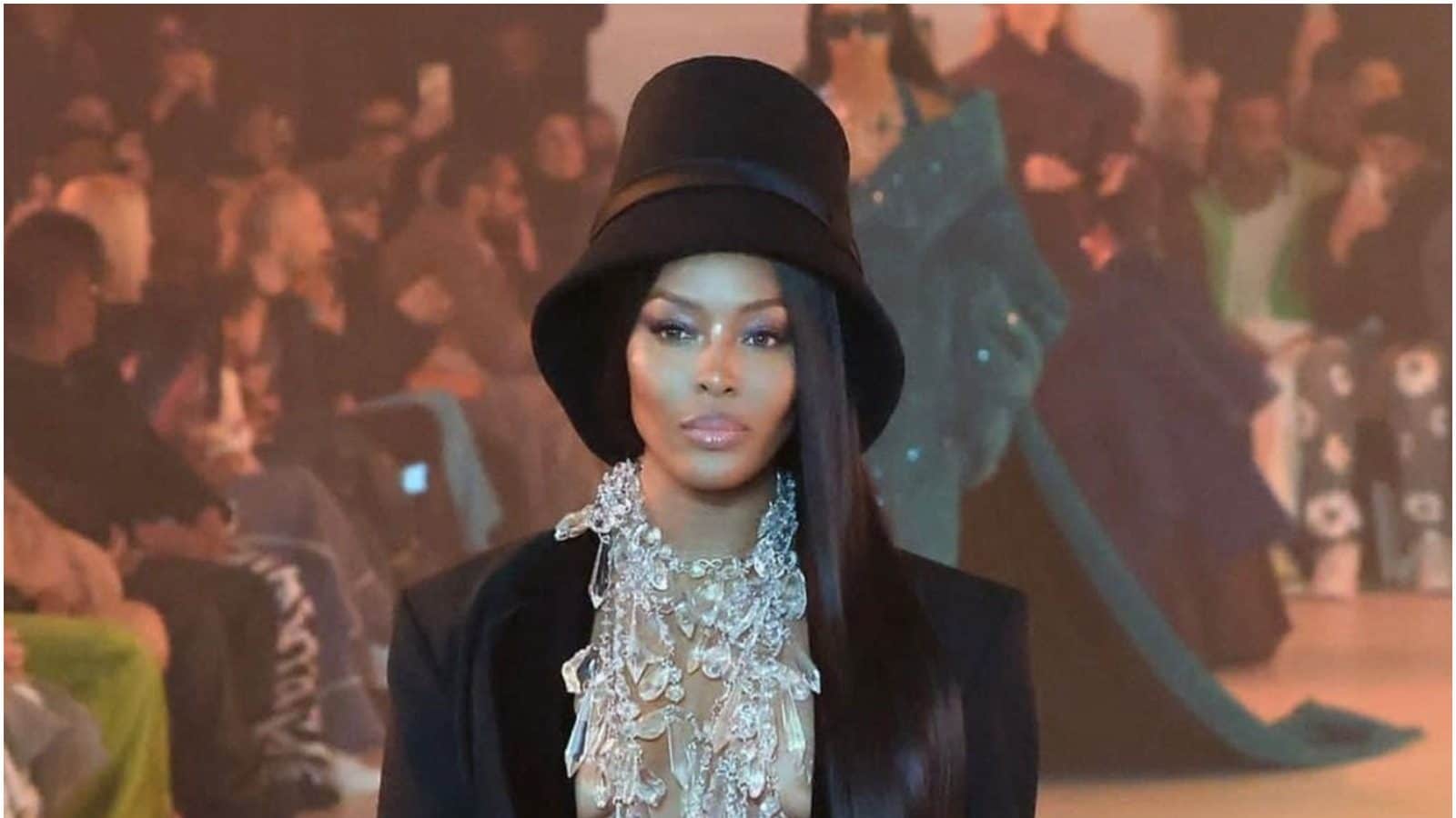 Naomi Leads The World's Top Models In Emotional Tribute To Virgil