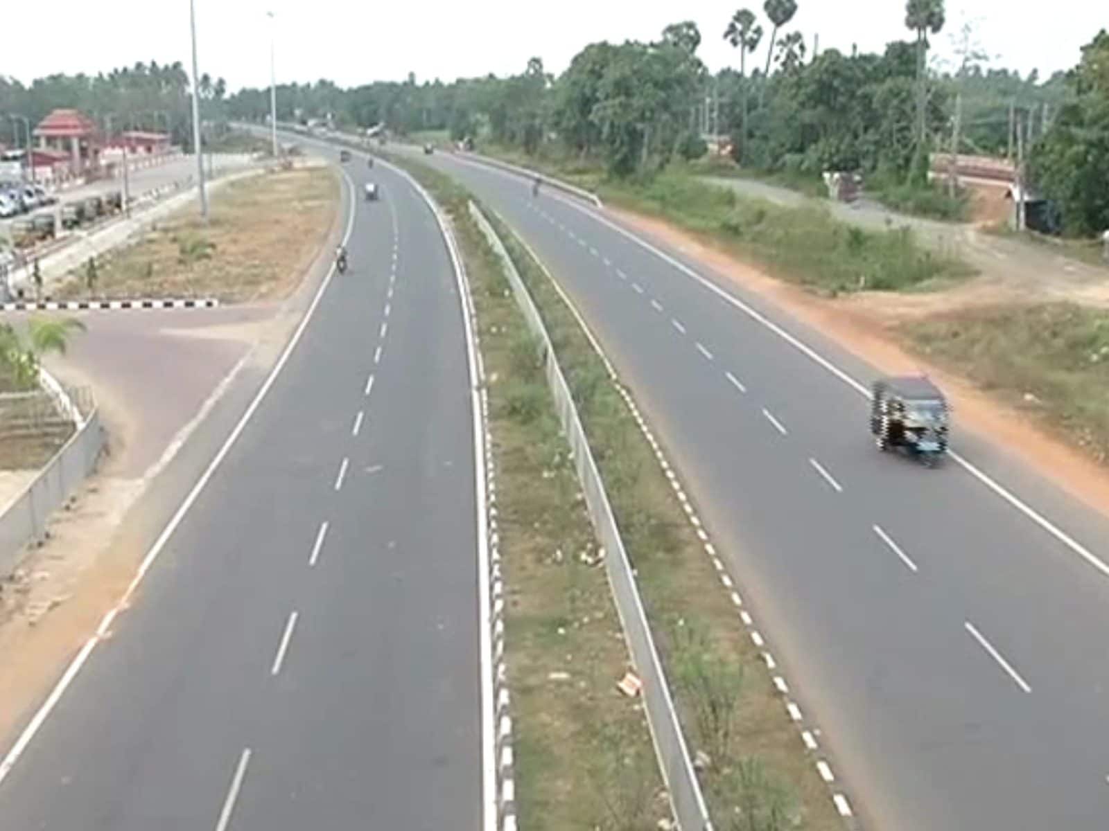 Upcoming four-lane facility on Lucknow-Prayagraj highway to ease commute  for the travellers!