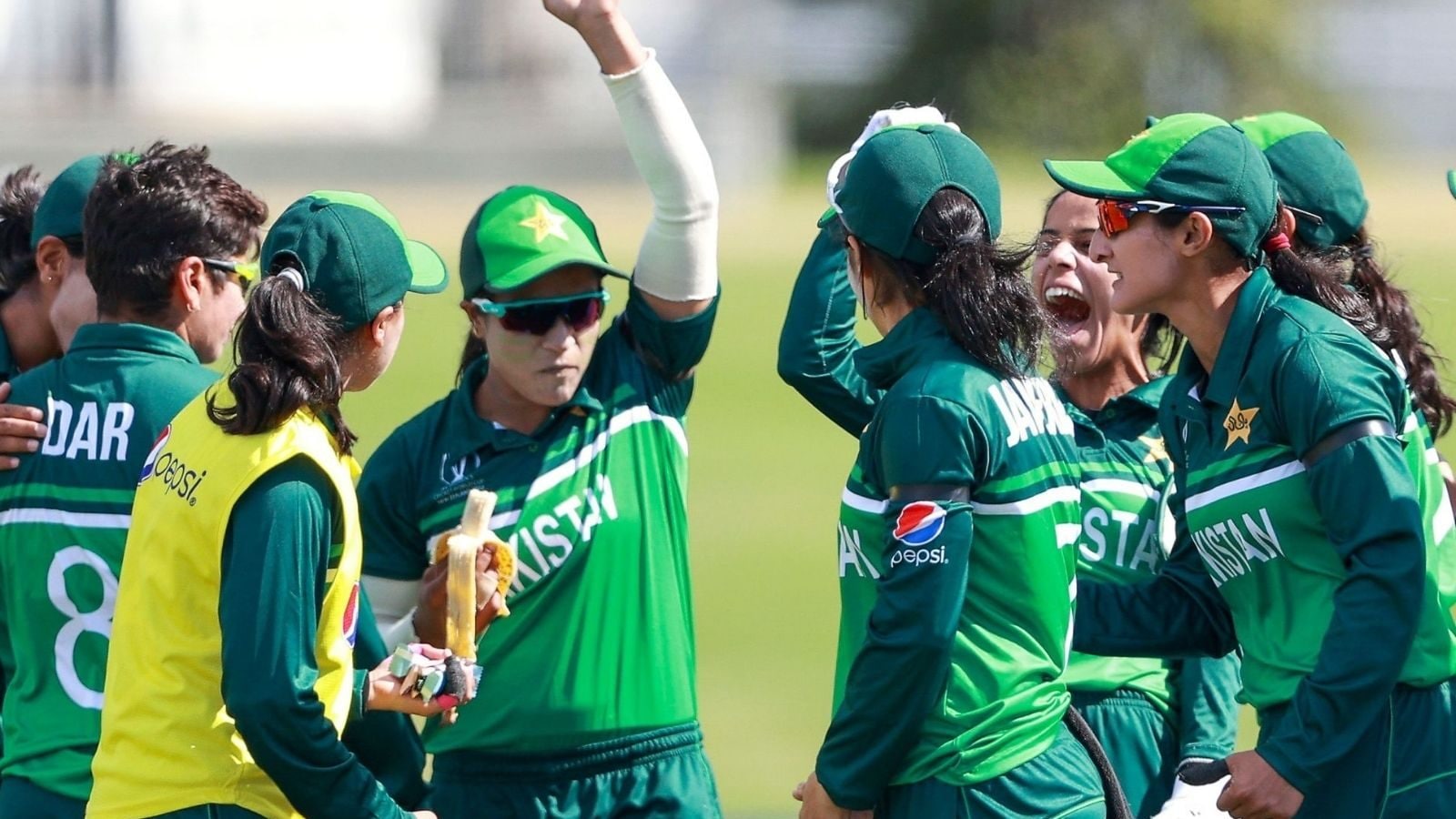 highlights-pakistan-vs-south-africa-icc-women-s-world-cup-2022-at-bay