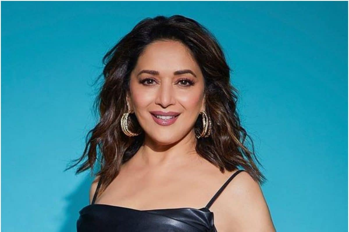 1200px x 800px - Madhuri Dixit in Designer Anamika Khanna's Stunning Ensemble in her Debut  Web Series - News18