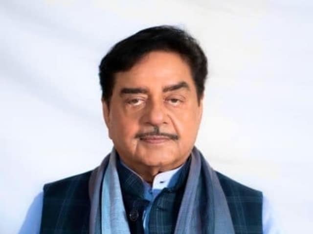 According to TMC sources, nominating Shatrughan Sinha, the two-time Patna Sahib MP, who has worked in Delhi for the better part of his political career, is part of the party's national outreach strategy. Pic/Twitter