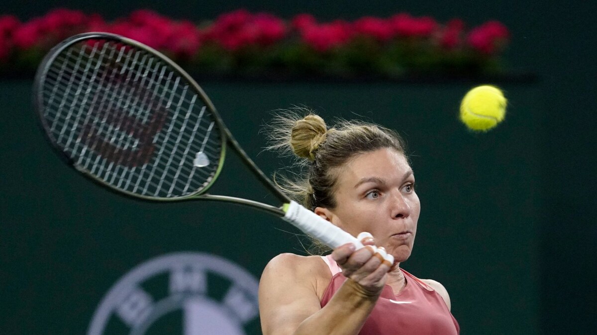 Simona Halep Has 'Fire Back' with New Coach Patrick Mouratoglou