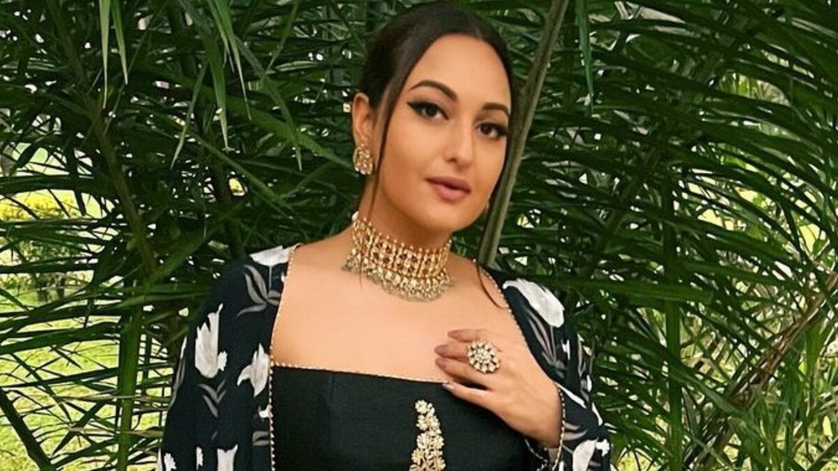 Sonakshi Sinha Skipped Event After Taking Rs 37 Lakh In Advance Non Bailable Warrant Issued