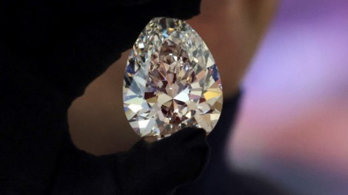 Giant White Diamond 'The Rock' Makes Debut in Dubai, Expected to Fetch $30 Million at Auction