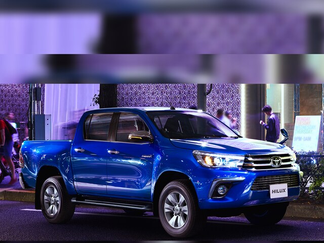 Toyota Hilux Pick-up Truck Launched in India, Price Starts at Rs 33.99 ...