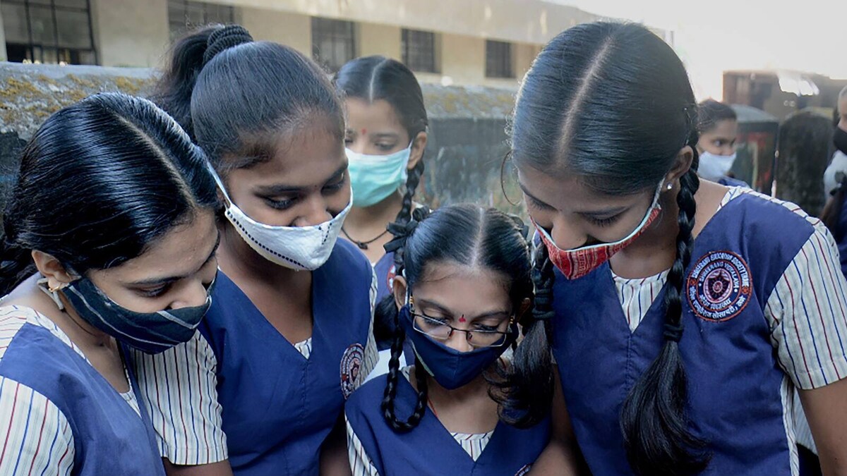 UP Board Class 12 English Question Paper Leaked Exam Canceled in 24