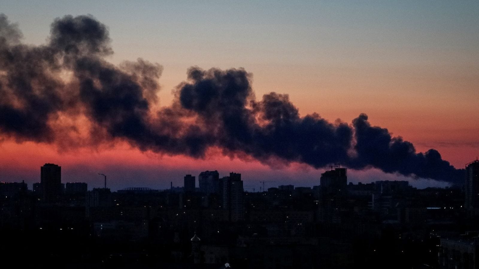 Mosca afferma di aver distrutto munizioni nell’Ucraina occidentale con missili ipersonici