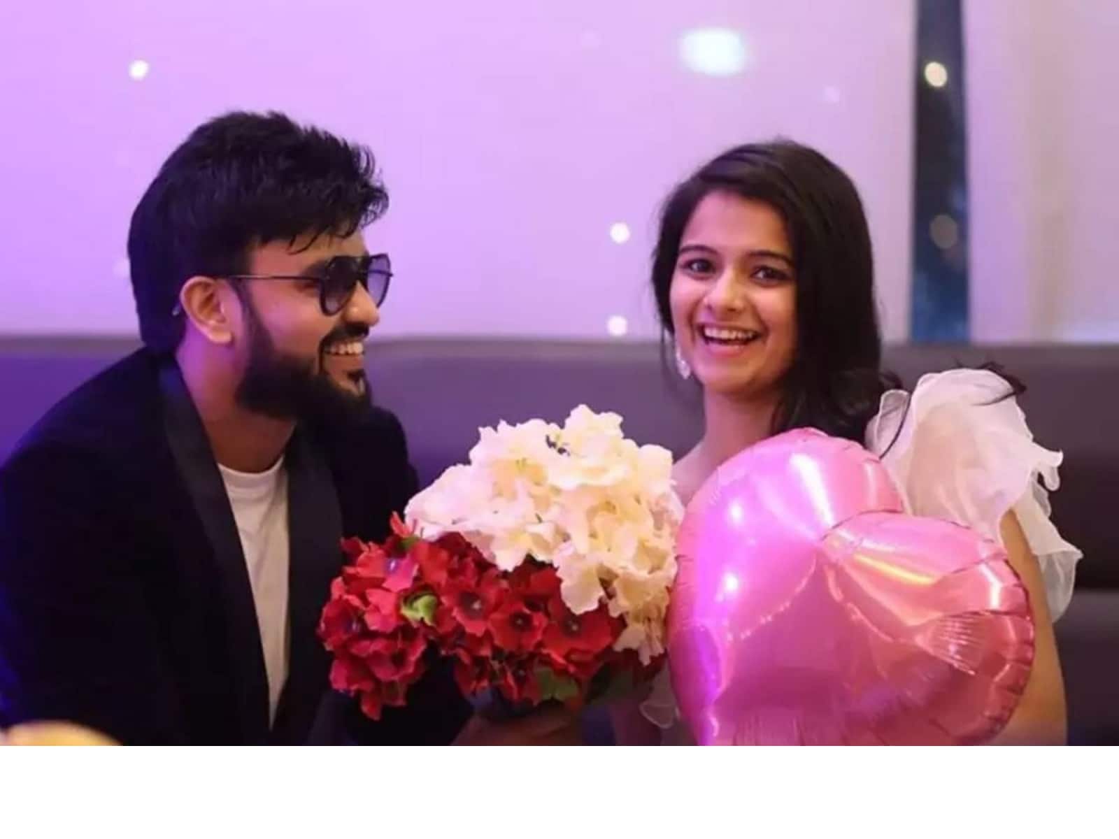 Tamil TV Actor Haripriya Isai Clears the Air About her 'Relationship' With  Vj Azhar - News18