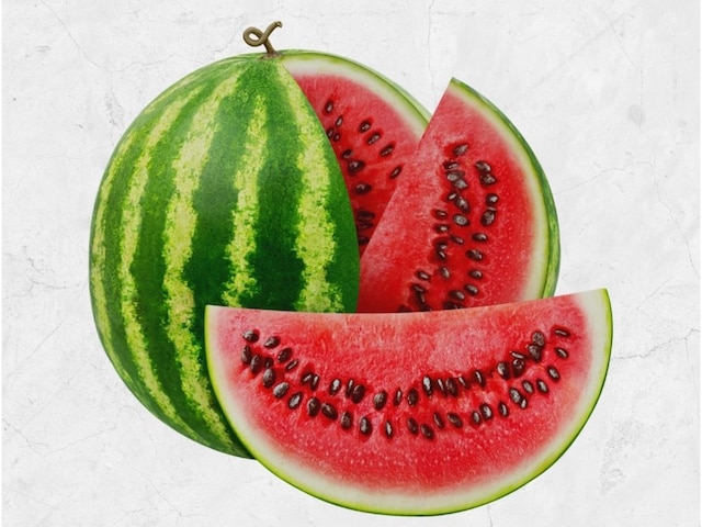 Even the watermelon rind has anti-inflammatory properties that help to reduce inflammation. (Image; Canva)