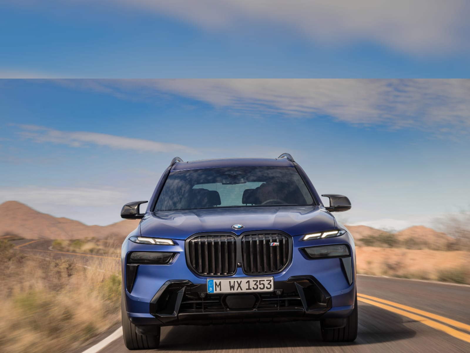 2023 BMW X7 Facelift SUV Unveiled Globally With New Design, Updated  Features - News18