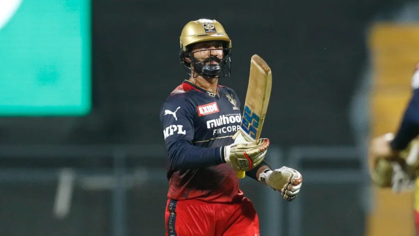 Dinesh karthik hi-res stock photography and images - Alamy